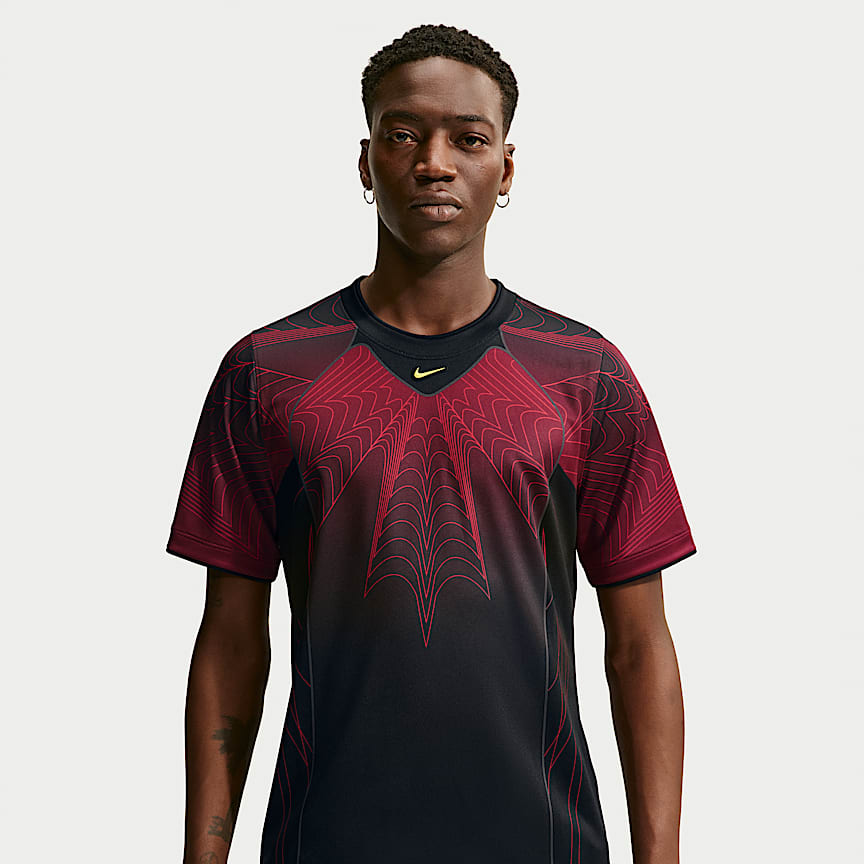 England x Palace Little Kids' Short-Sleeve Soccer Top. Nike.com